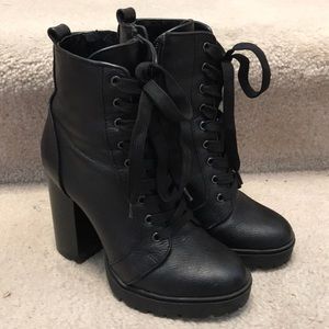 Steve Madden Laurie Ankle Booties